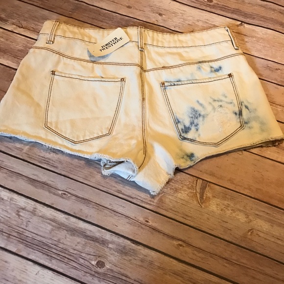 Forever 21 Distressed Shorts - Picture 3 of 3